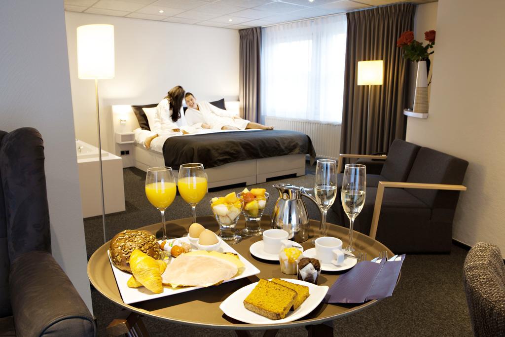 Teugel Resort Veghel Szoba fotó